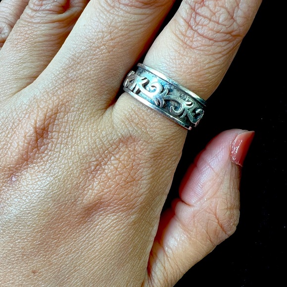 Sterling silver spinner ring - Picture 1 of 7